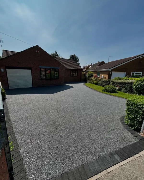 Silver Resin Drive & Wraparound Paths, real project photo 2