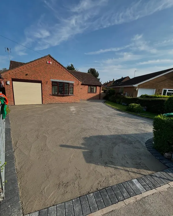 Silver Resin Drive & Wraparound Paths, real project photo 7